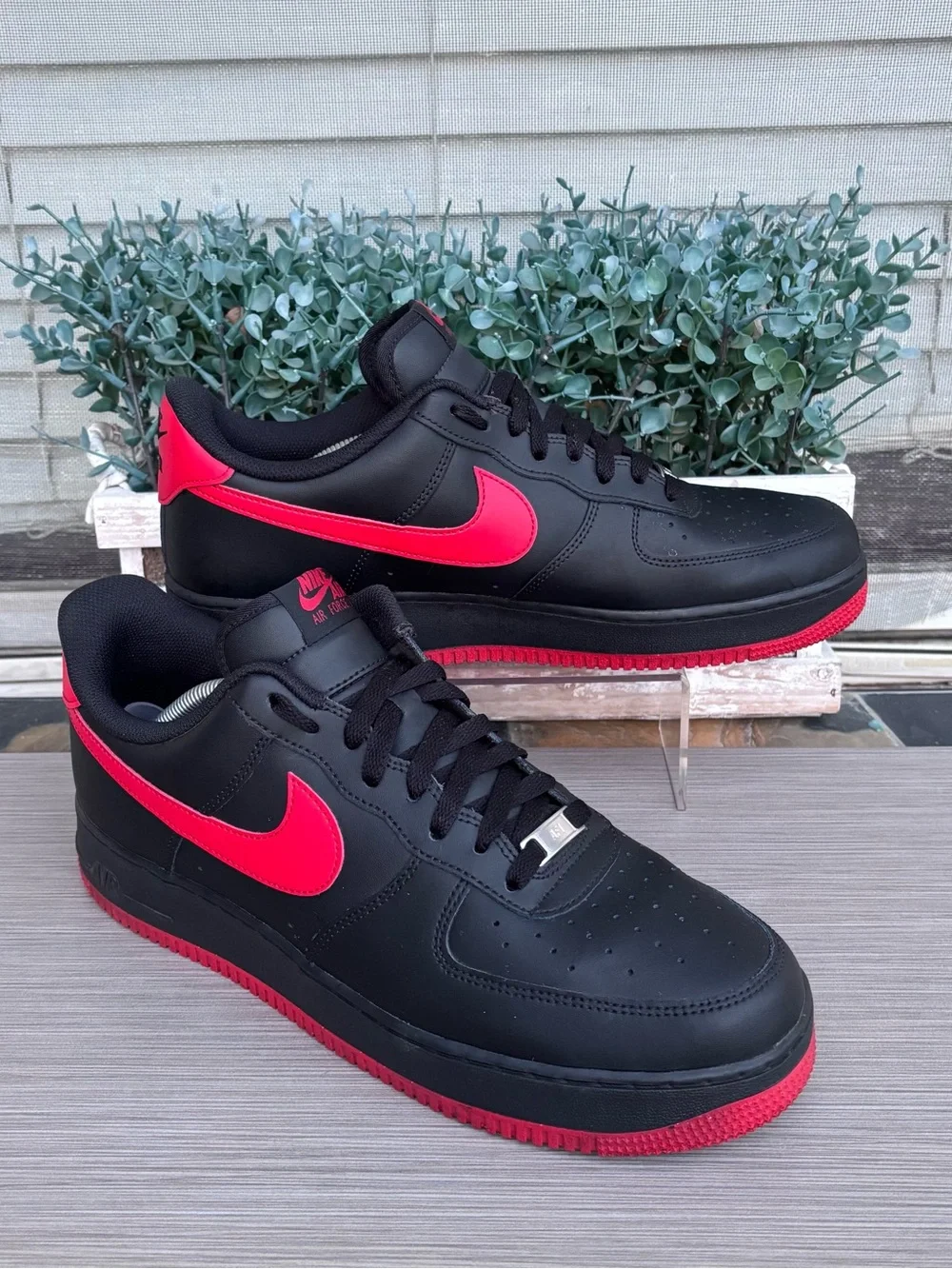 NIKE AIR FORCE 1 07’ Bred